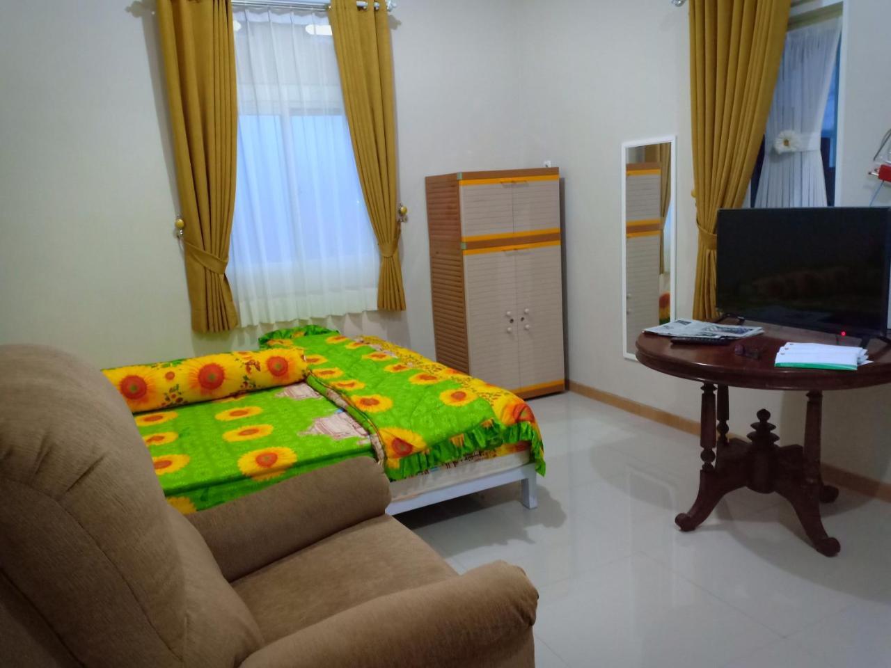Green Homestay Malang Luaran gambar